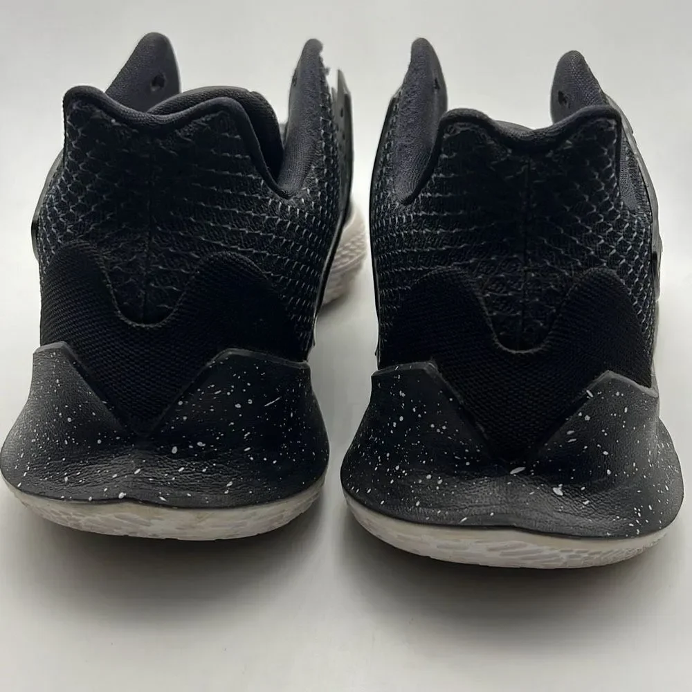 Nike Kyrie Low‎ 2 'Black Metallic Silver’ ”AV6337-003”'- Men 10.5